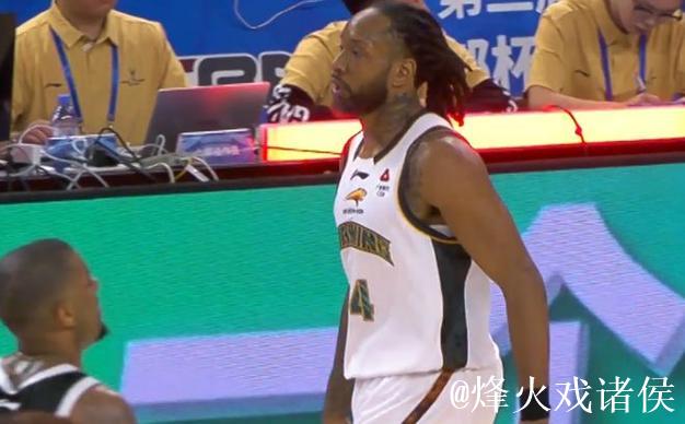 CBA俱乐部杯:威尔斯21+9 辽宁男篮战胜合肥男篮 CBA俱乐部杯:威尔斯21+9 辽宁男篮战胜合肥男篮